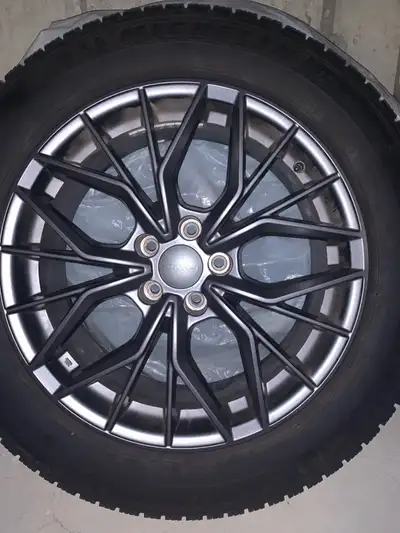 Brand new Lexus RX350 winter studless Michelin tires. Less then one season use. Full set.