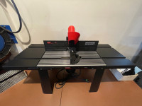 Craftsman Deluxe Router Table:
