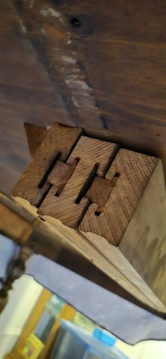 Antique carved Dining Table Set 6 chairs and table in Dining Tables & Sets in Bedford - Image 6