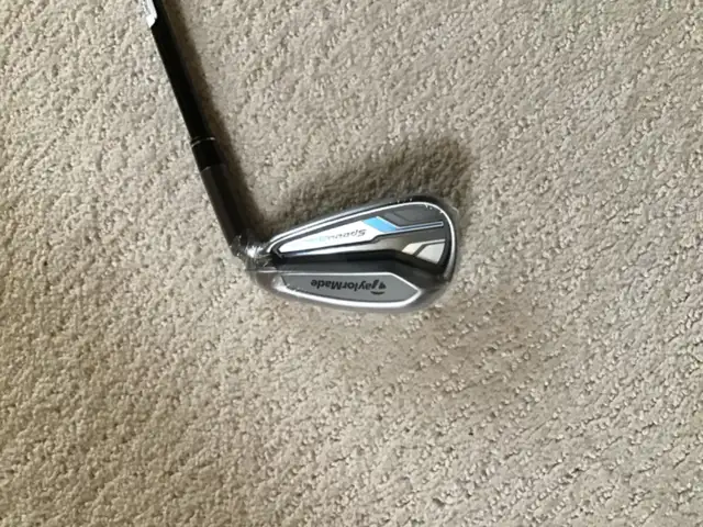 Taylormade Golf Bag and Miscellaneous Clubs in Golf in Calgary - Image 8