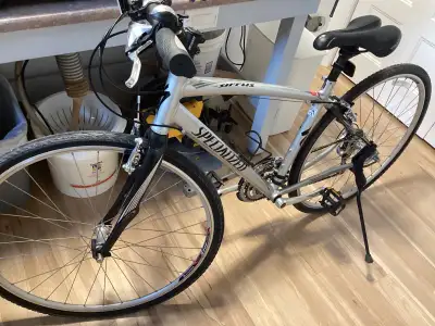 VÉLO HYBRIDE, View more