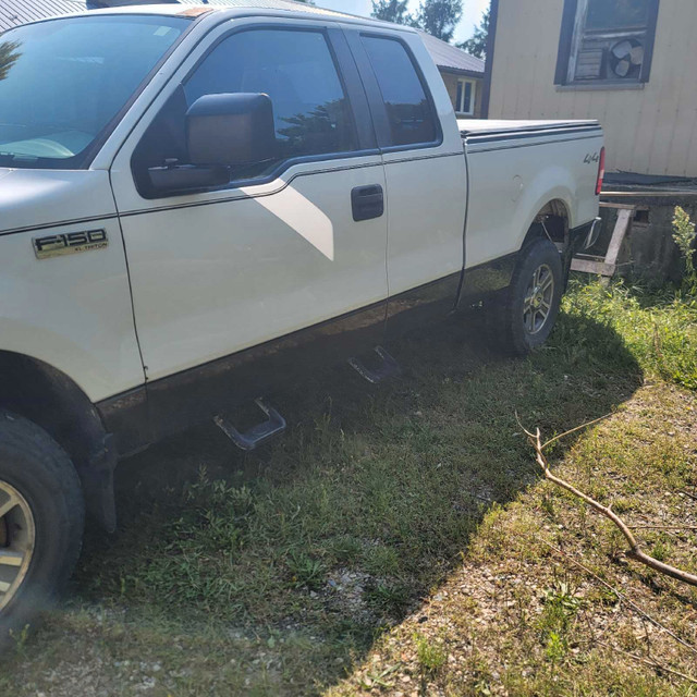 2001 F150 Long box cab  in Auto Body Parts in London - Image 4