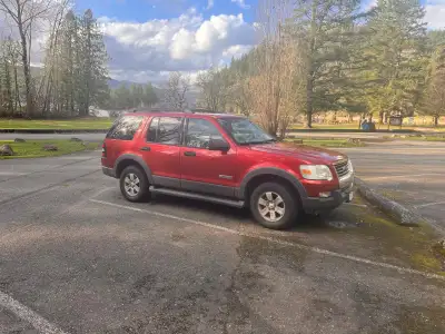 NEED GONE ASAP – leaving Canada on June 4! 2006 Ford Explorer V6 4x4 – fully equipped & roadtrip rea...