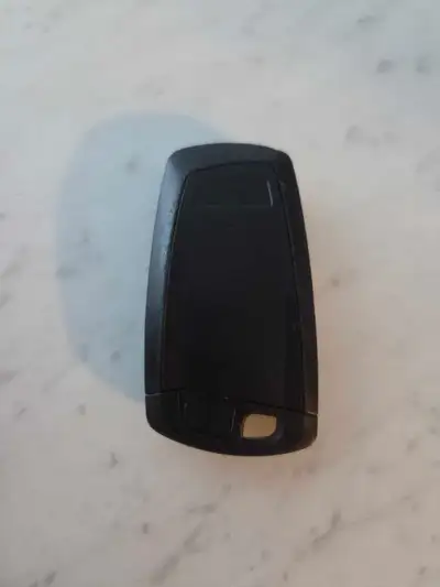 2013 BMW 328ix key fob 8/10 shape 140obo
