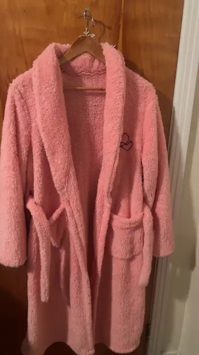 Peignoir (robe de chambre), View more