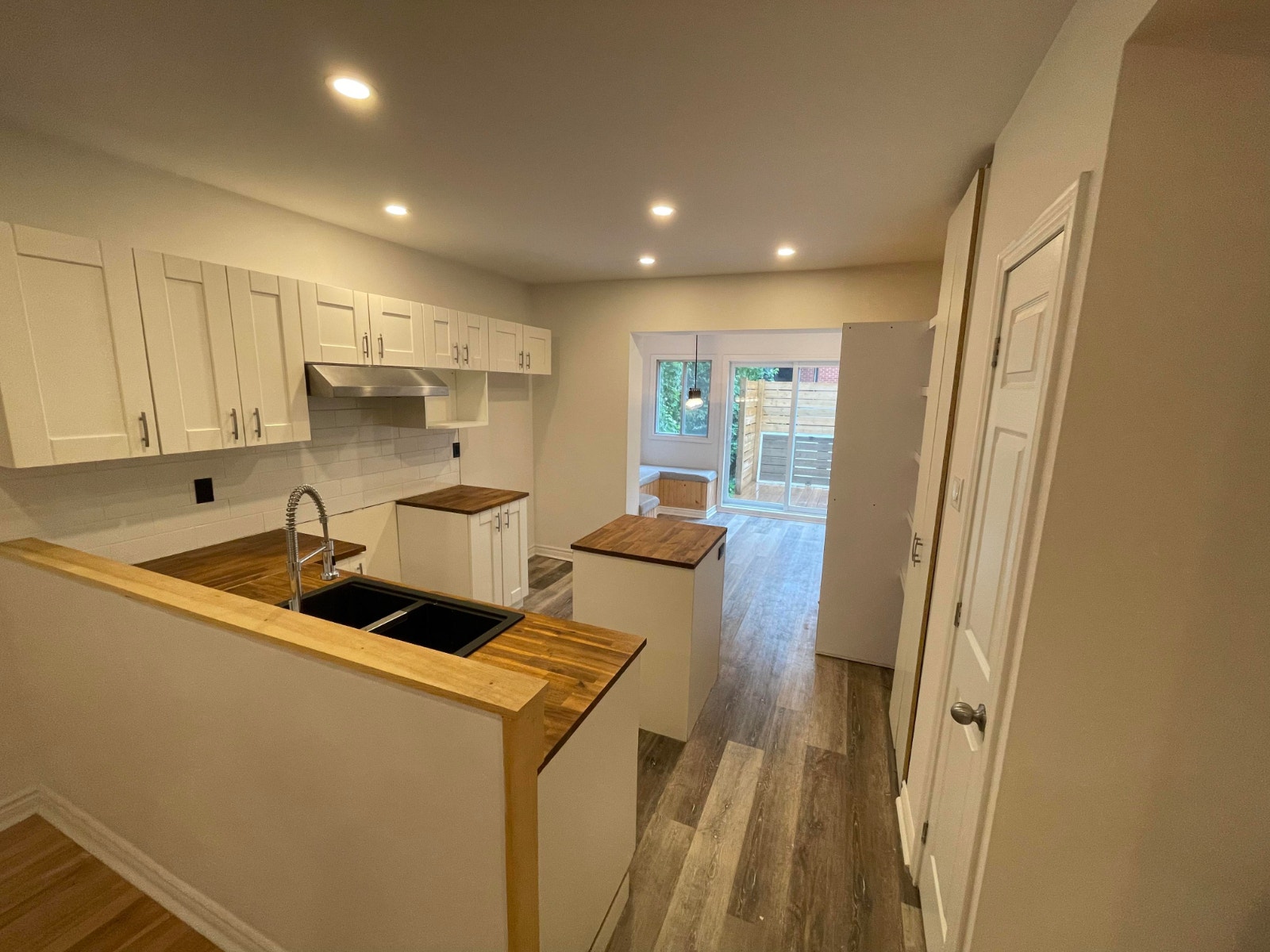 Hochelaga 4/12 Disponible - 2 chambres et 1 salle de bain — photo 1
