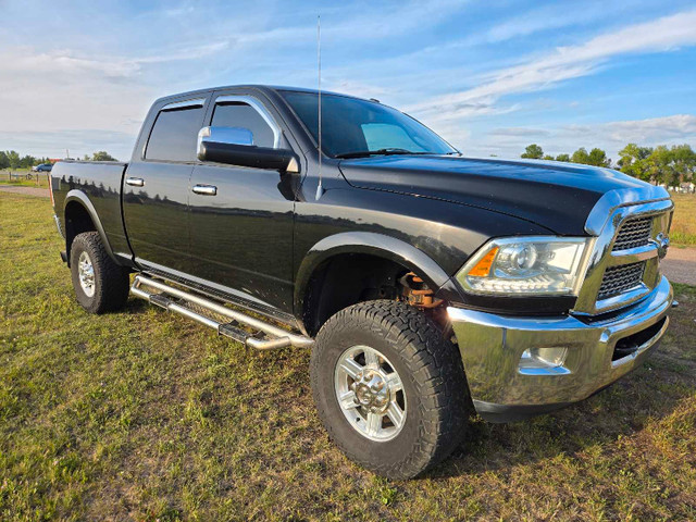 2013 Dodge 2500 in Cars & Trucks in Lethbridge - Image 2