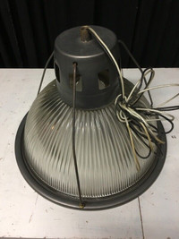6 Plafonniers Industriels Holophanes Ceiling Lamps