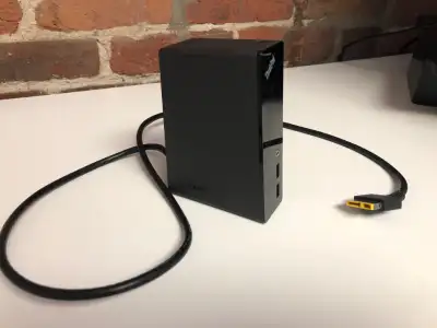 3 stations d'accueil ThinkPad, View more