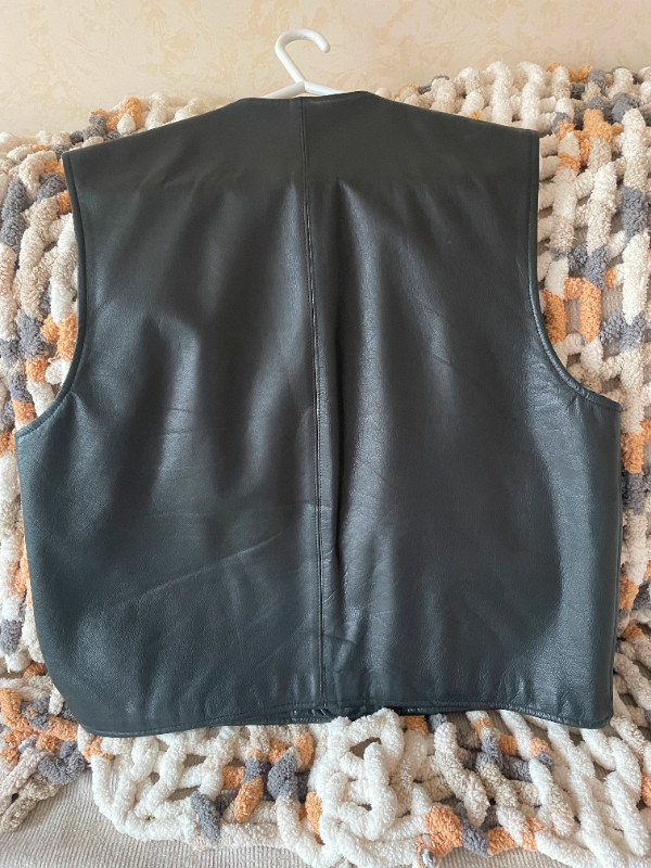 Leather Vest in Men's in Oshawa / Durham Region - Image 3