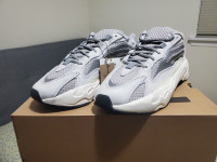 Adidas Yeezy 700 v2 Static Size 11.5 Deadstock w/Receipt 2022