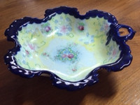 Navy Edged Footed Scalloped BOWL/CANDY DISH w Handle,Circa 1900