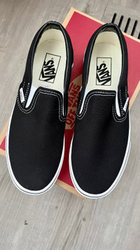 BRAND NEW/NEVER WORN Vans Classic Slip on Stackform Shoes 