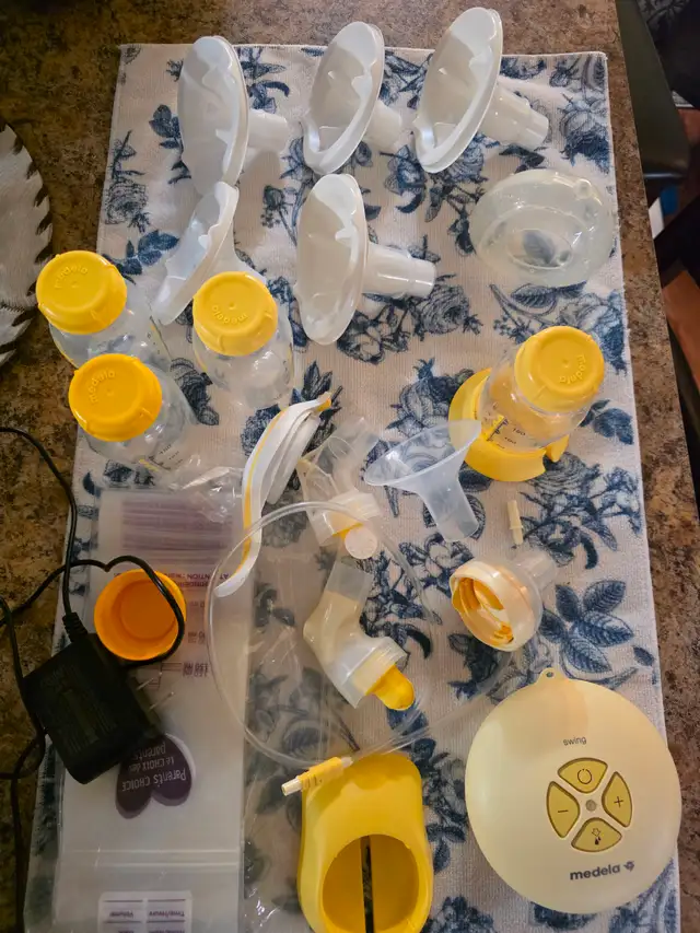 Various Baby Items all not or barely used in Multi-item in Edmonton - Image 11