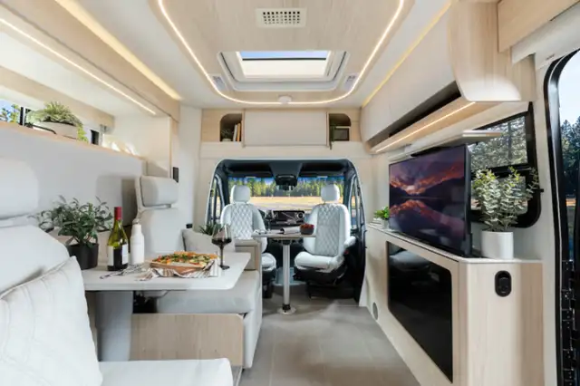 2025 Leisure Travel Van Unity MBL in RVs & Motorhomes in Vancouver - Image 17