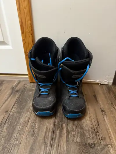 Snowboarding boots Sz 6,7, 10, View more