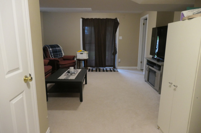 Four bedroom+ den, detached house in South end for rent in Long Term Rentals in Guelph - Image 4