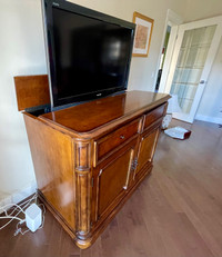 Classic wood motorized TV cabinet