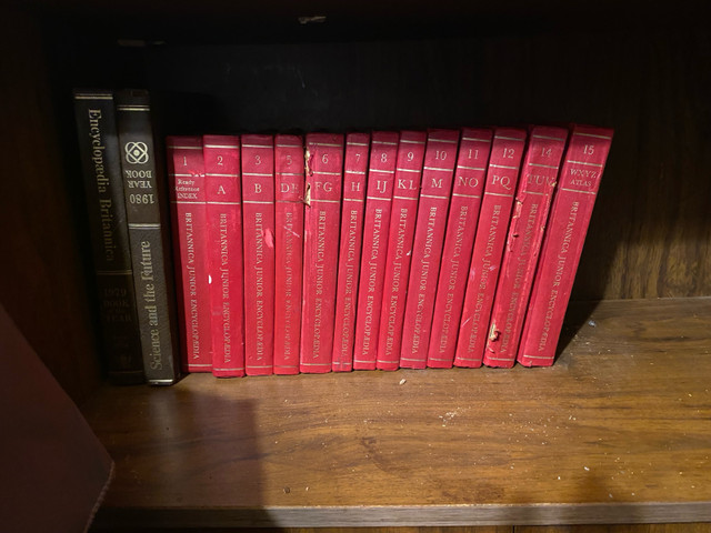  Encyclopedia Britania in Other in Mississauga / Peel Region - Image 3