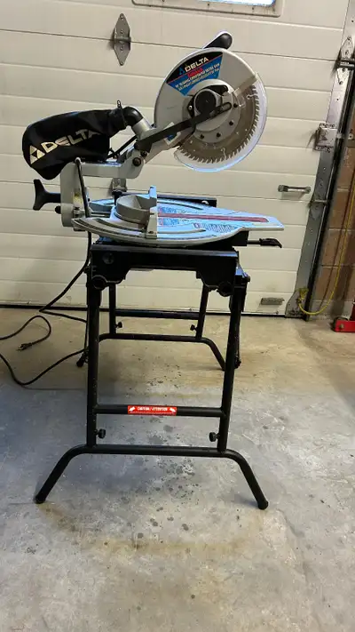 10" Delta Sliding Compound Mitre Saw with folding stand, View more