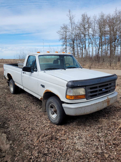 4x4, F-150, in-line 6. No trades  cash only