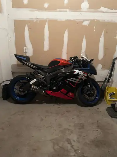 Insanely quick 600cc sportbike built for the street with track-level performance. Over $4,000 invest...