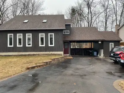 Furnished 2-Bedroom Home in Petawawa Point Neighbourhood
