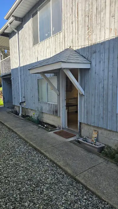 Beautifully renovated 2-bedroom plus office ground-level suite located in a detached home in a very...