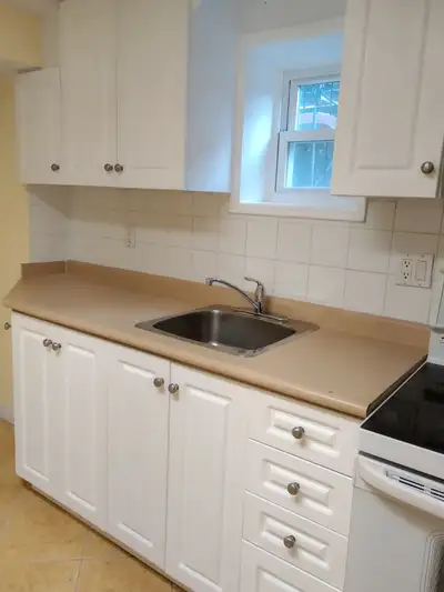 Cozy Studio Basement Apartment – Private Entrance, All Utilities Included ✨ Perfect for a single pro...