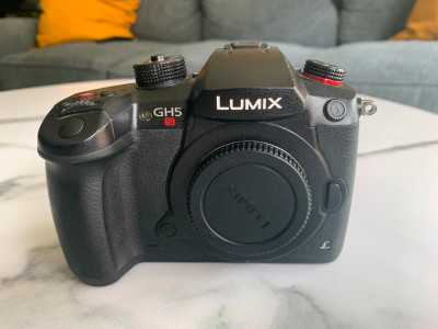 LUMIX - Panasonic GH5s . Lenses & Accessories Available