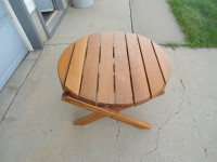 Nice folding CEDAR round corner table