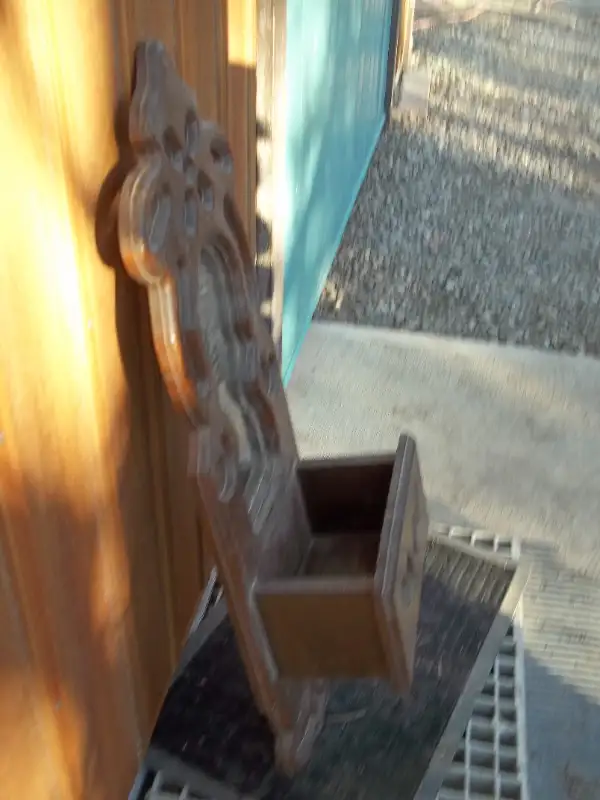 Vintage Mirror Entry Key Holder Mail Small Plant in Home Décor & Accents in Lethbridge - Image 3