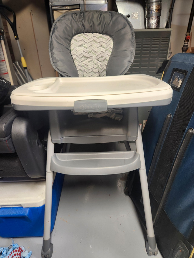 High chair in Feeding & High Chairs in Ottawa - Image 2