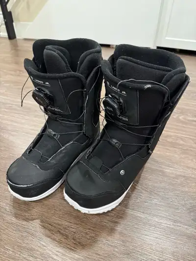 Kids Snowboard Boots Size 5, View more