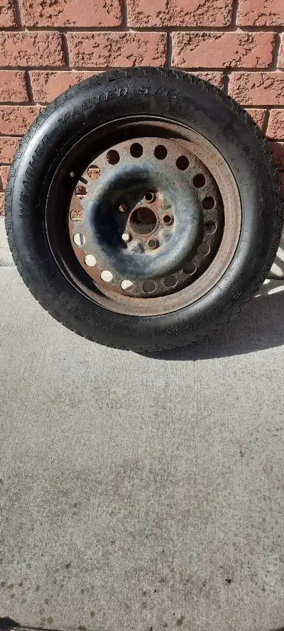 Size 215/60 R17 Came off a GMC Terrain