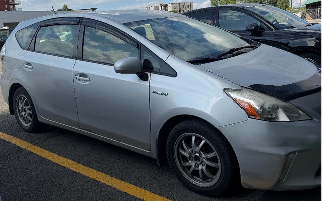 Toyota Prius V 2014 Hybrid pas chere — photo 2