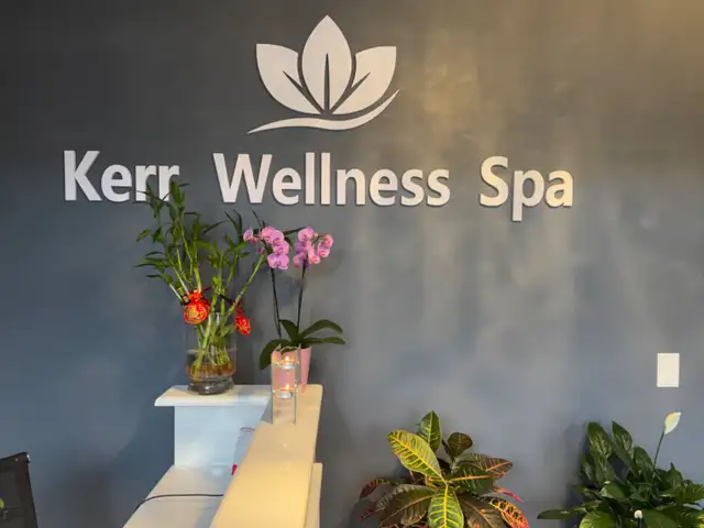 Best Body Massage & Foot Reflexology on Kerr St, Oakville in Massage Services in Oakville / Halton Region - Image 5