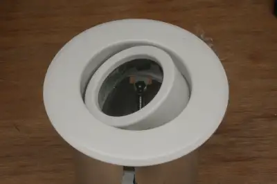 Recessed pot lighting (5), 3.5in mount white; more lights FS, View more