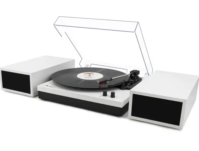 LP&No.1 Modern Vintage Turntable in Performance & DJ Equipment in Hamilton - Image 2