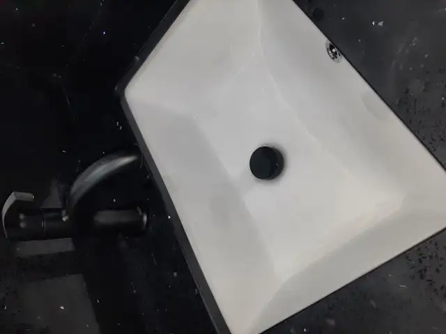 Local Handyman 647 608 6598 in Renovations, General Contracting & Handyman in Cambridge - Image 4