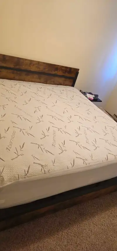 King size bed, View more