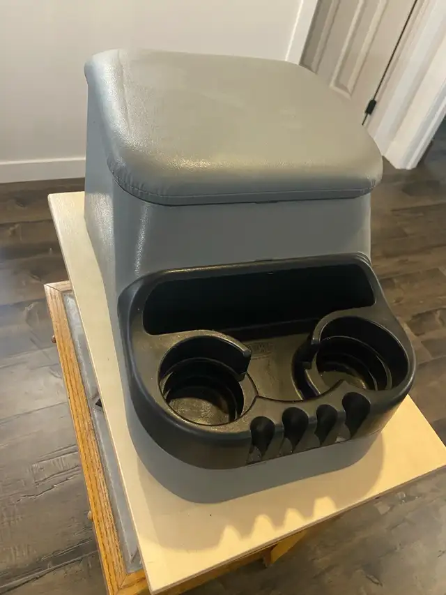 Various Items in Other in Kawartha Lakes - Image 9