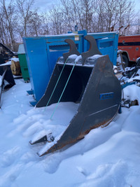 Unused wbm made digging bucket 250 excavator 