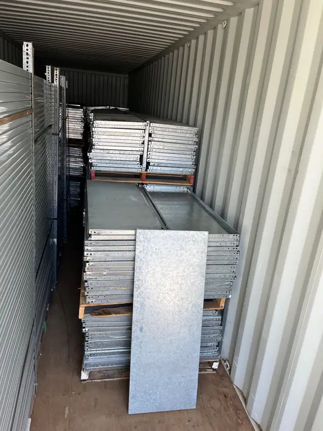 tablette en acier galvanisé ( 18"x 48") in Tool Storage & Benches in Drummondville - Image 4