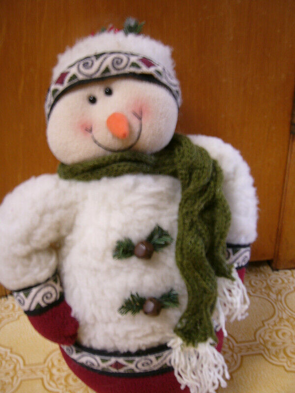 Woolly-Like Snowman in Arts & Collectibles in Dartmouth - Image 2