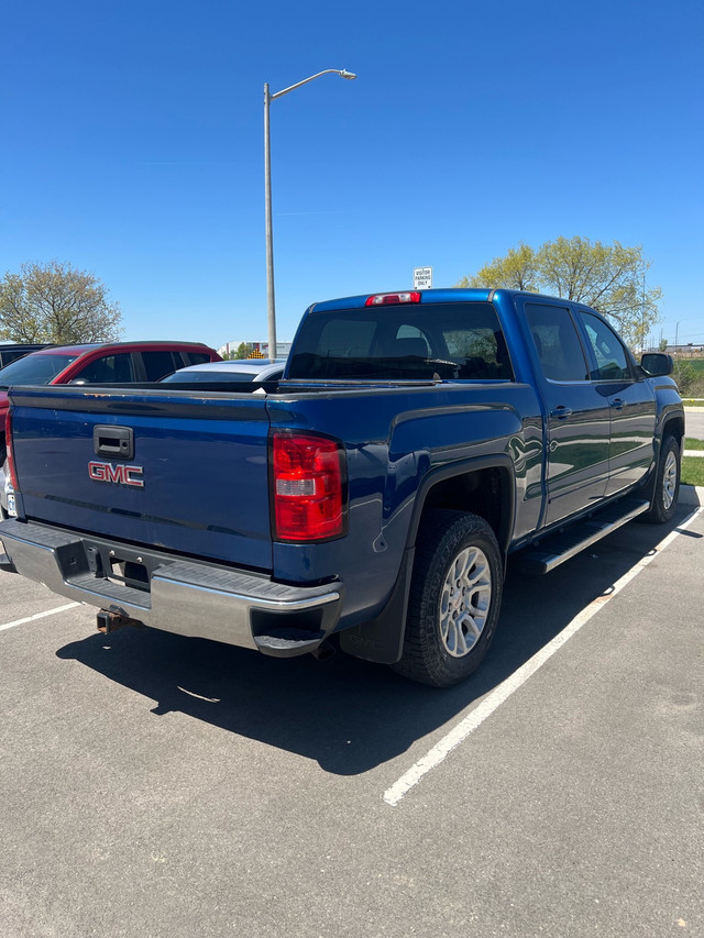 GMC Sierra 2015 Z71 4X4 1500  in Cars & Trucks in Hamilton - Image 3