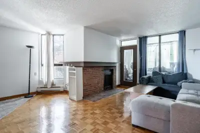 Condo 2 Bed 2 Full Bath // 2 Chambres 2 SDB