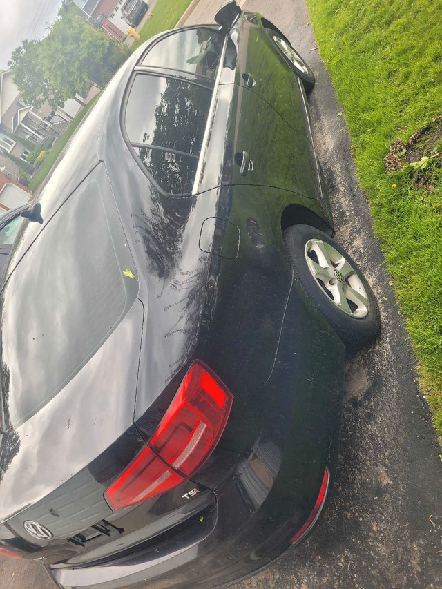 2015 Volkswagen jetta tsi 1.8  in Cars & Trucks in Oshawa / Durham Region - Image 4