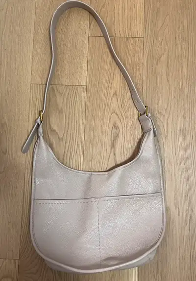 NEW BEIGE PURSE - $30 - MTL, View more