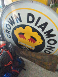 Looking for small Crown Diamond paint porcelain sign